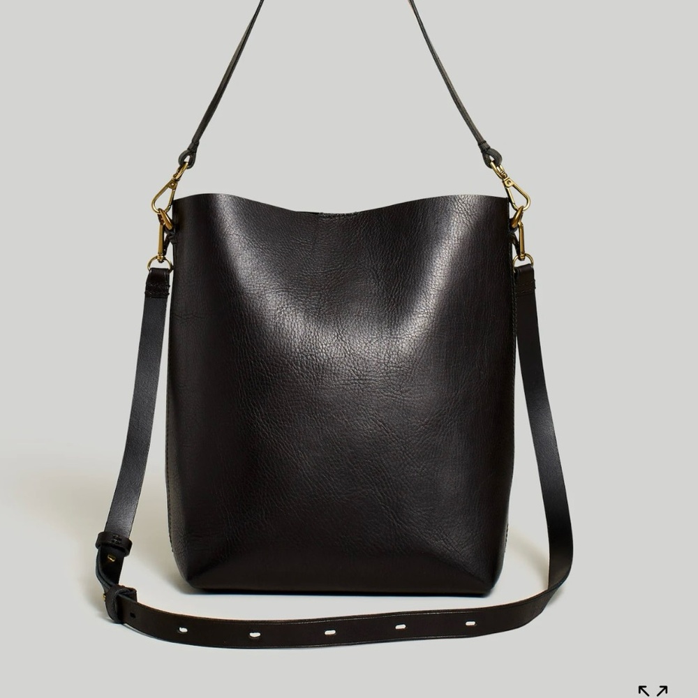 Madewell Black Leather Bucket Crossbody Bag - Picture 2 of 5